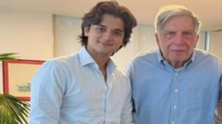 রাজ পরিবারে জন্ম, বাবা কেন্দ্রীয় মন্ত্রী, কোটি কোটি সম্পত্তির উত্তরাধিকারী শুরু করলেন ফল-সবজির ব্যবসা! ((image : @scindiagwalior/instagram) রাজ পরিবারে জন্ম, বাবা কেন্দ্রীয় মন্ত্রী, কোটি কোটি সম্পত্তির উত্তরাধিকারী শুরু করলেন ফল-সবজির ব্যবসা! ((image : @scindiagwalior/instagram)