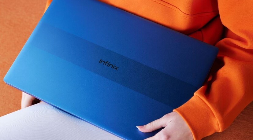 Infinix INBook Y1 Plus: তালিকায় এটি সবচেয়ে স্টাইলিশ ল্যাপটপ। এটি 10th-Gen Intel Core i3 প্রসেসরের সঙ্গে আসে। এটিতে একটি 15.6-ইঞ্চি ডিসপ্লে রয়েছে। এটি Flipkart থেকে 28,990 টাকায় কেনা যাবে। (ছবি- ইনফিনিক্স)