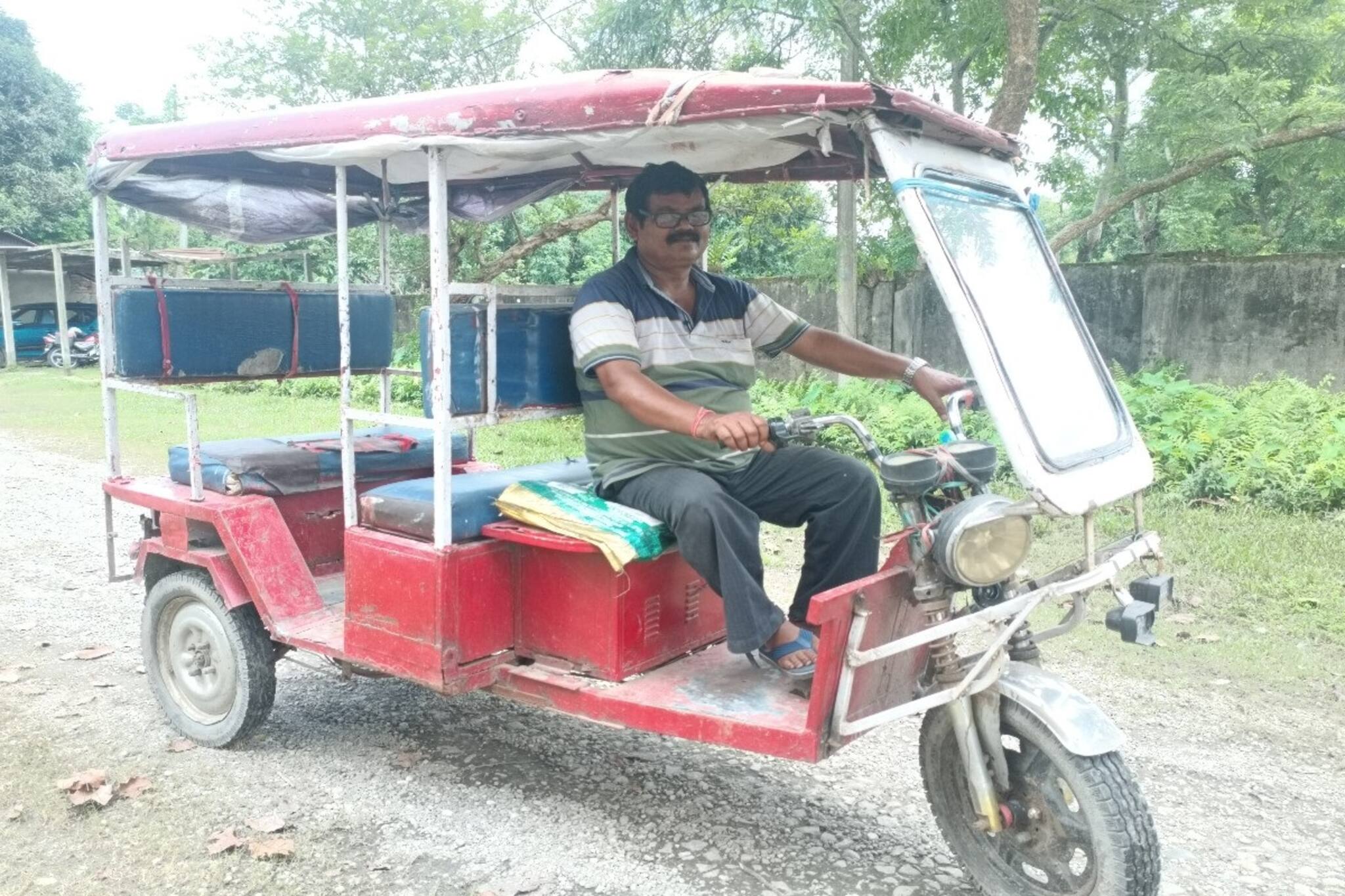 রাতারাতি ভাগ্য বদল টোটো-চালকের! সকালে ঘুম ভাঙতেই জানলেন তিনি কোটিপতি!