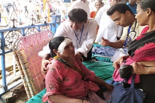 সমাবেশে চলছে চিকিৎসা