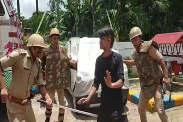 বিক্ষোভকারীর