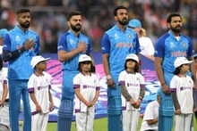 জাতীয় সঙ্গীতের সময় কেন প্লেয়ারদের সঙ্গে শিশু থাকে? তাদের কী বলা হয়? বলুন তো দেখি
