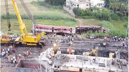 বিক্রি করে আয় সাড়ে ৩ কোটিরও বেশি
বিক্রি করে আয় সাড়ে ৩ কোটিরও বেশি