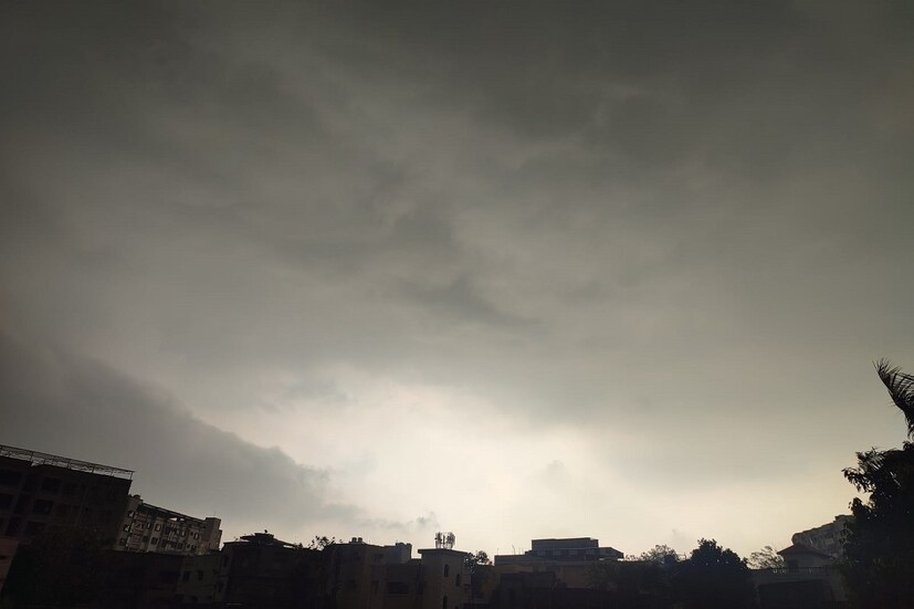 এদিন সর্বোচ্চ তাপমাত্রা থাকবে ৩৩ ডিগ্রি সেলসিয়াস এবং সর্বনিম্ন তাপমাত্রা ছিল ২৫ ডিগ্রি সেলসিয়াস। সারাদিন জুড়ে এ দিন বৃষ্টিপাতের সম্ভাবনা ৫০ শতাংশ।