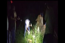 কোথায় বম্ব স্কোয়াড, বোমা উদ্ধার নাকি ছেলেখেলা! বিতর্কের মুখে পুলিশ