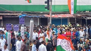 একুশের সভাস্থলে নজর কাড়ছে এই রকেট