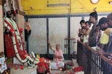 চন্দ্রযান-৩ এর সফলতার উদ্দেশ্যে কালী মন্দিরে পুজো!