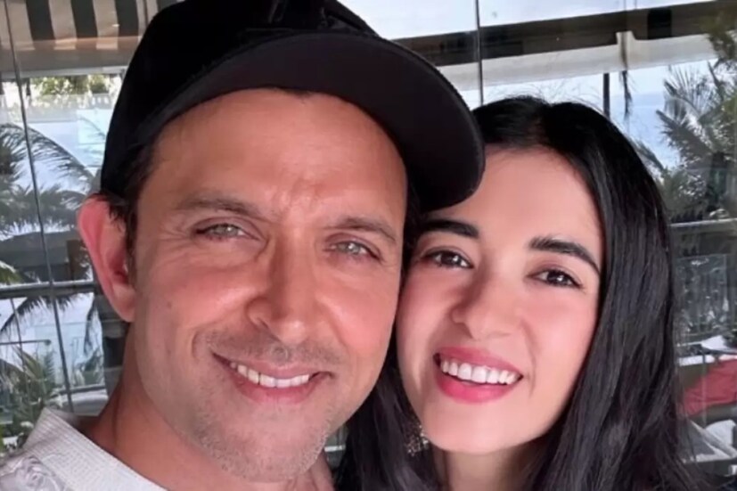 হাঁটুর বয়সী প্রেমিকা সাবার সঙ্গে আর্জেন্টিনায় ছুটি কাটাচ্ছেন হৃতিক  রোশন৷ একান্ত সফর থেকেই নিজের সোশ্যাল মিডিয়ায় ছবি শেয়ার করে নিলেন সাবা৷ 