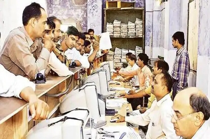 উত্তরপ্রদেশের মুখ্যমন্ত্রী যোগী আদিত্যনাথ জানিয়েছেন চিকিৎসকের অভাব হলে স্বাস্থ্য বিষয়ক পরিষেবা ভেঙে পড়তে পারে সেই কারণেই সরকারের সিদ্ধান্ত ৷ প্রতীকী ছবি ৷
