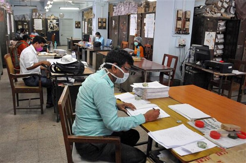 যা যে কোনও কর্মীর কাছেই অত্যন্ত ভাল খবর ৷ যদি এমনটা হয় তবে প্রচুর সুবিধা পাবেন কর্মীরা ৷ প্রতীকী ছবি ৷
