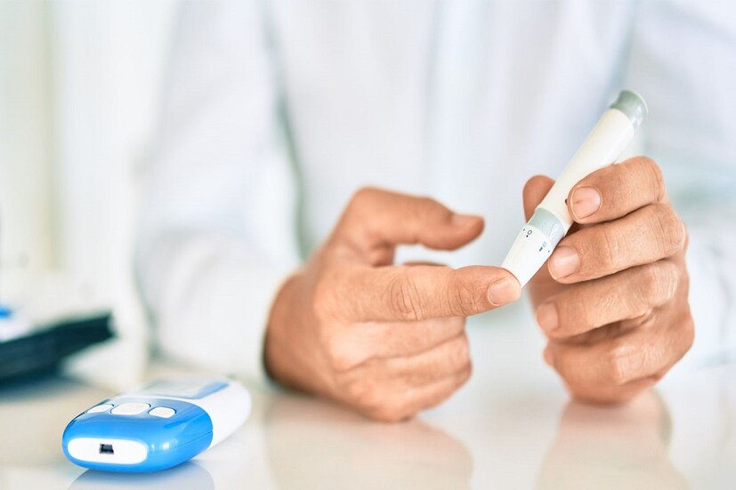 Diabetes Control Tips: শরীরে ব্লাডসুগারের লেবেল বেশি থাকে ৷ এক বা দু ঘণ্টা পরে হরমোনের সামানঞ্জস্য বজায় থাকে ৷ সেই কারণে ডায়াবেটিস নিয়ন্ত্রিত থাকবে সারাদিন ধরেই ৷ প্রতীকী ছবি ৷