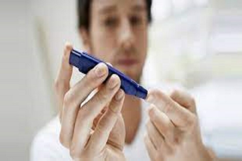 Diabetes Control Tips: এতে কোনও সমস্যা হলে ডায়াবেটিস বিশেষ ভাবে শরীরকে ছেঁকে ধরে ৷ সময় মত ব্রেকফাস্ট করার সঙ্গে সঙ্গে বেশ কিছু বিষয়ে খেয়াল করতে হবে ৷ প্রতীকী ছবি ৷