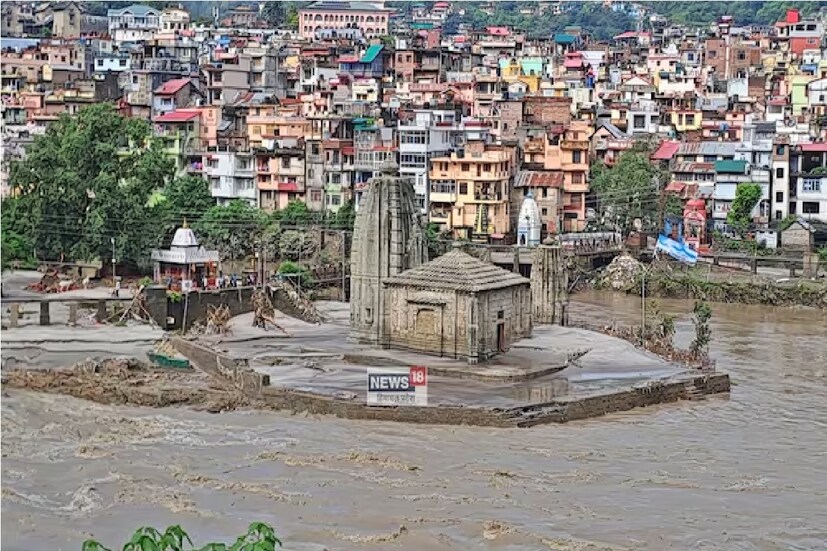 বিয়াস নদীর পাড়েএকাধিক ব্রিজ ভেঙে পড়ার ঘটনা ঘটেছে৷ পন্ডোহতে পুরনো লাল ব্রিজ ভেঙে পড়েছে৷ আটোতে ৫০ বছরের পুরনো পুল ভেঙে গেছে৷ কোটলিতেও ব্রিজ ভেঙে গেছে৷
