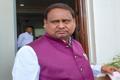হুমায়ুন কবীরকে শো কজ করল তৃণমূল৷ 