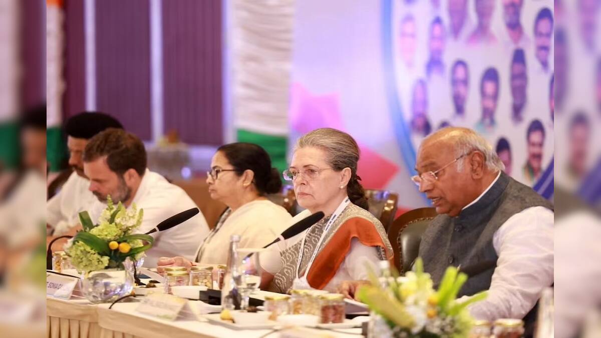 এবার মুম্বইয়ে ‘ইন্ডিয়া’, অগাস্টের শেষেই হতে পারে বিরোধী জোটের তৃতীয় বৈঠক এবার মুম্বইয়ে ‘ইন্ডিয়া’, অগাস্টের শেষেই হতে পারে বিরোধী জোটের তৃতীয় বৈঠক