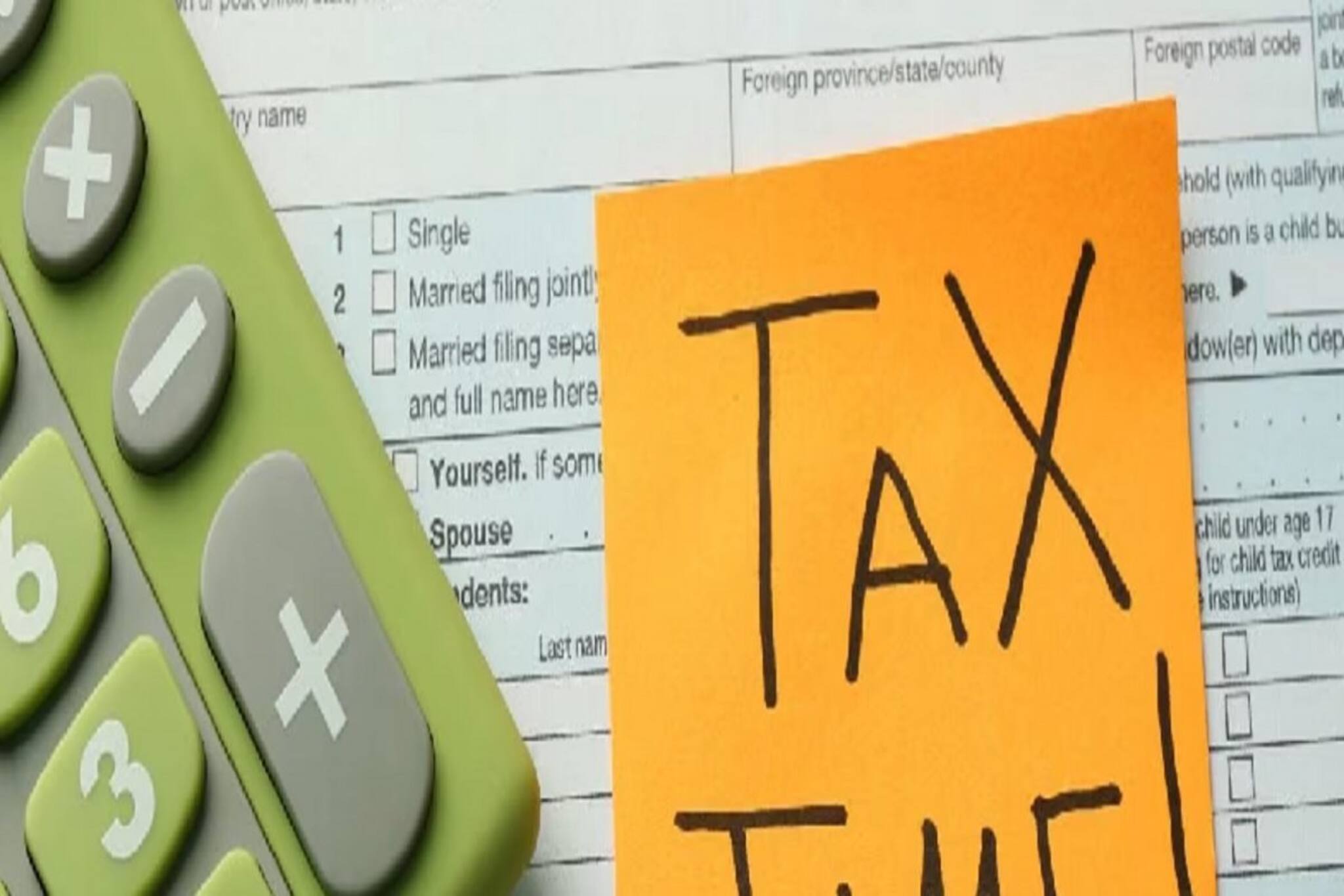 জয়েন্ট অ্যাকাউন্টে কি উভয় অ্যাকাউন্ট হোল্ডারকেই সুদের উপরে কর দিতে হবে?