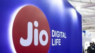 প্রথম ত্রৈমাসিকে কত লাভ করল রিলায়েন্স জিও? Jio Infocomm-র রিপোর্ট কার্ড কেমন, দেখে নিন এক নজরে