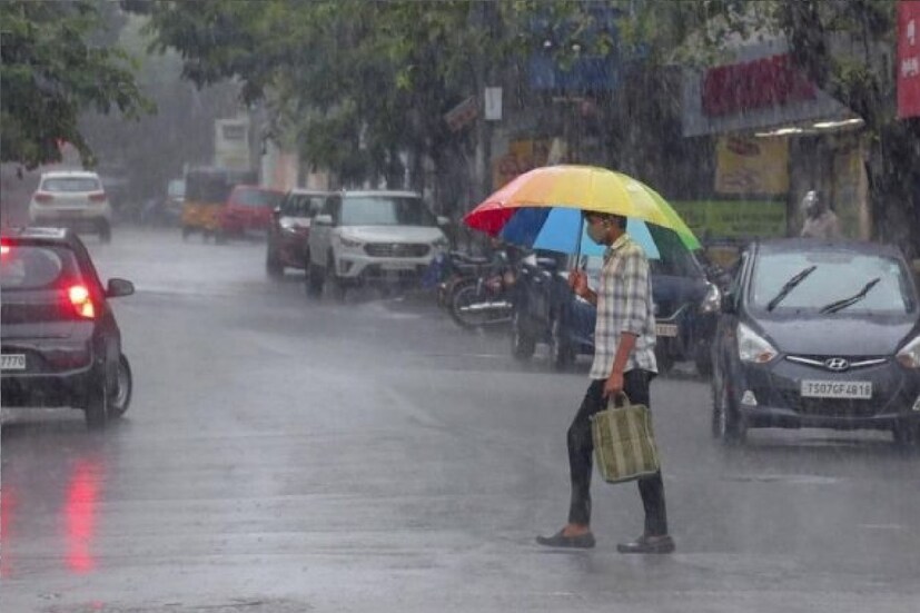 *পূর্বাভাস অনুযায়ী চলতি সপ্তাহ এবং আগামী সপ্তাহে আবহাওয়ার বদল ঘটছে না, জানিয়েছে হাওয়া অফিস। শুক্রবারের পর শনিবার সকালেও আকাশ সামান্য ঘোলাটে ছিল। ফাইল ছবি।