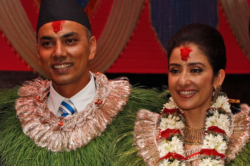 ২০১২ সালে বিবাহবিচ্ছেদের পর এখন তাঁর মনে প্রশ্ন জাগে, এই মুহূর্তে সঙ্গী থাকলে কেমন হত? ২০১০ সালের ১৯ জুন নেপালি ব্যবসায়ী সম্রাট দাহালকে বিয়ে করেছিলেন কাঠমান্ডুতে। কিন্তু ২০১২ সালেই তাঁদের ডিভোর্স হয়।