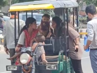 তাঁরা কুর্নিশ জানিয়েছেন মাতৃশক্তিকে