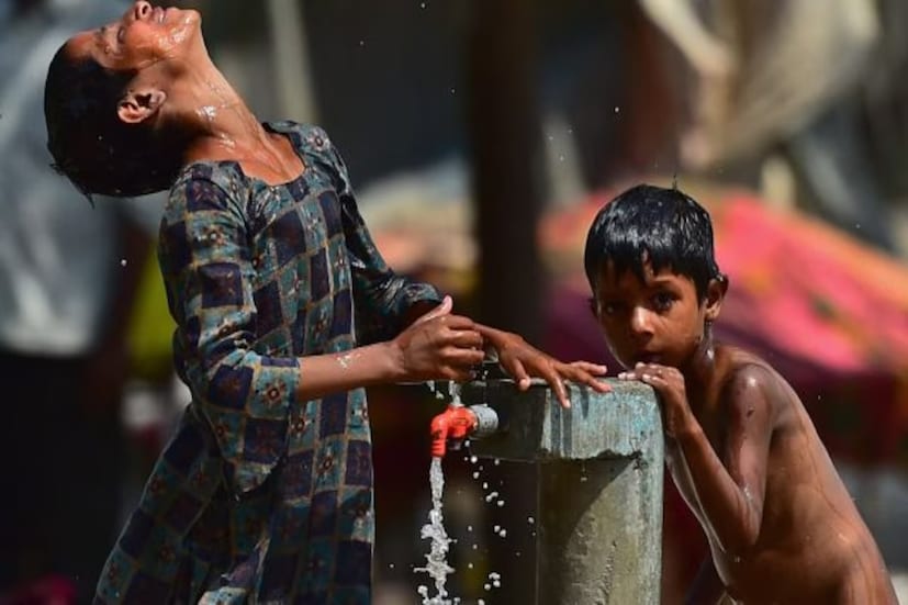 IMD সূত্রের খবর, এর মধ্যে তাপপ্রবাহের সবচেয়ে বেশি প্রভাব পড়েছে পশ্চিমবঙ্গ এবং বিহারে৷