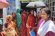 দিনভর রক্ত ঝরল জেলায় জেলায়! পড়ল লাশ, কিন্তু ভোট পড়ল কত?