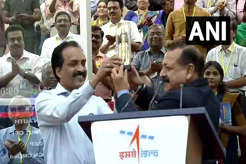 রোভারের ওজন ২৬ কিলো, যা চন্দ্রযান ২-র প্রজ্ঞান রোভারের সমান ওজনের৷ কিন্তু এতে ল্যান্ডিংয়ের সময়ে সুরক্ষার বিষয়ে বাড়তি জোর দেওয়া হয়েছে৷