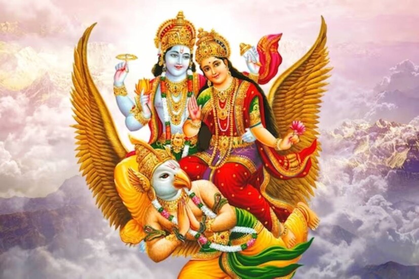 প্রাচীন রীতিনীতি এবং ঐতিহ্য অনুযায়ী কামিকা একাদশী অন্যতম পবিত্র ও গুরুত্বপূর্ণ তিথি৷ এই তিথি বা দিন ভগবান বিষ্ণুর উদ্দেশে নিবেদিত৷ তাঁর ভক্তরা এদিন বিষ্ণুপূজা করেন৷