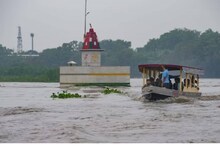 রেকর্ড জলস্তর! বিপদসীমা ছাপিয়ে ফুঁসছে যমুনা, আতঙ্কিত দিল্লিবাসী!