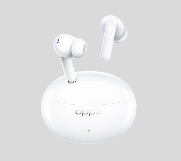 Oppo Enco Air 3 Pro উল্লেখযোগ্যভাবে খুবই হালকা। এর ফলে ইউজাররা যেখানেই যান, সেখানেই এটি বহন করা সহজ। ইয়ারবাডগুলি কানের মধ্যে খুব সহজে ফিট করে এবং একটি আরামদায়ক অভিজ্ঞতা দেয়। এই ইয়ারফোন টাচ কন্ট্রোল সমর্থন করে এবং নির্বিঘ্নে কাজ করে।