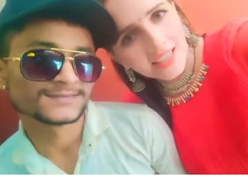পাকিস্তানি বউদিকে দেখতে ভিড় বাড়ছে কেবলই, গ্রামবাসীরা বলছেন কোনও অসুবিধা হতে দেবেন না!