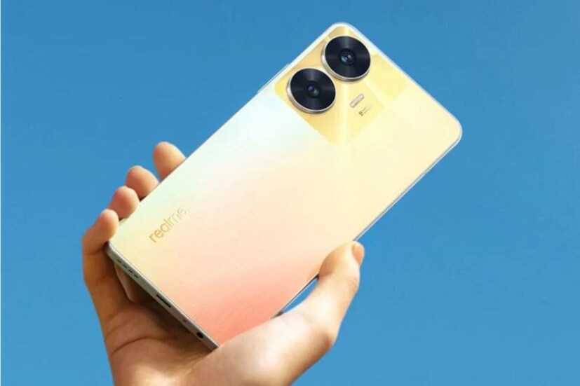 আগামী ১৯ জুলাই ভারতে Realme C53 ফোন লঞ্চ করা হবে। Realme-র তরফে একটি প্রেস বিজ্ঞপ্তির মাধ্যমে এই তথ্য জানানো হয়েছে। এই ফোনের বিশেষত্ব হল এটি ১০৮MP প্রাইমারি ক্যামেরা সহ পাওয়া যাবে।