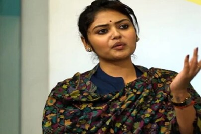 আরও চাপে পড়বেন সায়নী? আরও চাপে পড়বেন সায়নী?