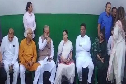 সায়নী ঘোষকে নিয়ে শোরগোল