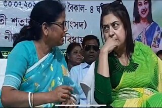 শতাব্দী রায় সভায়