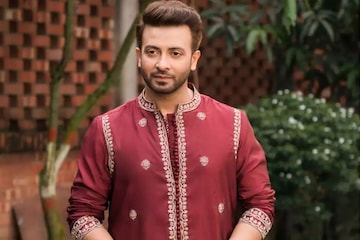 বলিউডে এ বার 'কিং' শাকিব খান! সলমনের নায়িকার সঙ্গে জুটি বাঁধছেন, কে তিনি