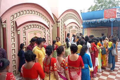 ১০৮ মন্দিরে ভক্তদের ভিড়
