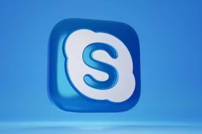 Skype সত্যি বলতে কী, ভিডিও এবং ভয়েস কলের জন্য এর থেকে সেরা কিছু হতেই পারে না। এত ভাল সাউন্ড কোয়ালিটি, অডিও ফাংশন WhatsApp-এও নেই। অতএব, এই দুটোই যদি অগ্রাধিকার হয়, অ্যাপ নামাতেই হবে ফোনে।