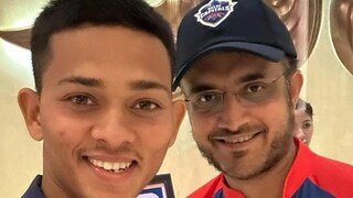 যশস্বীর হয়ে ব্যাট ধরলেন স্বয়ং মহারাজ, বিশ্বকাপে ভারতীয় দলে বাঁহাতি মুম্বইকরের সুযোগ পাওয়া উচিত বলে মনে করেন সৌরভ যশস্বীর হয়ে ব্যাট ধরলেন স্বয়ং মহারাজ, বিশ্বকাপে ভারতীয় দলে বাঁহাতি মুম্বইকরের সুযোগ পাওয়া উচিত বলে মনে করেন সৌরভ