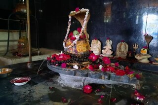 শ্রাবণ সোমবারে শিব পূজা