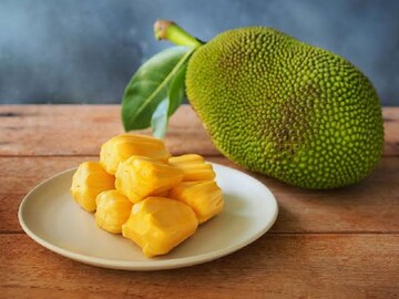 শ্রীলঙ্কানদের বাঁচাচ্ছে কাঁঠাল