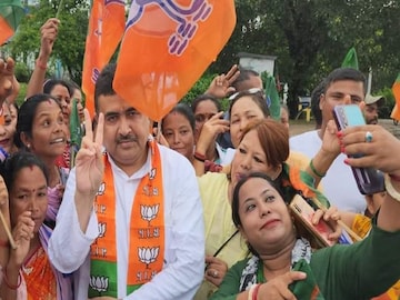 ‘লক্ষ্মীর ভাণ্ডারে ২ হাজার টাকা! প্রথম ক্যাবিনেট মিটিংয়েই প্রস্তাব পাশ করা হবে...’ বড় আশ্বাস শুভেন্দু অধিকারীর