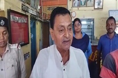 মন্ত্রী স্বপন দেবনাথ। 