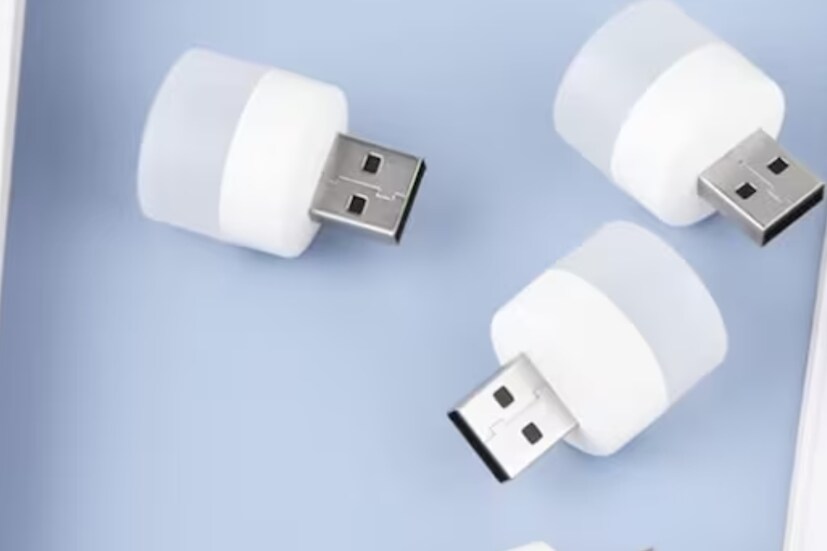 এই USB LED বাল্ব একটি দুর্দান্ত পণ্য। যা খুবই ছোট আকারের। দেড় ইঞ্চি পর্যন্ত আকারের এই বাল্ব সহজেই পকেটে রাখা যায়। আর যে কোনও জায়গায় তা ব্যবহার করা যায়। 