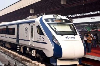বন্দে ভারতে বিপত্তি৷ 
