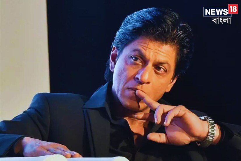 শাহরুখের মন্নত দেখতে কত দূর থেকেই ভিড় জমান ভক্তরা৷ মুম্বইয়ে গেলে মন্নতের সামনে দাঁড়িয়ে একটা ছবি তোলা যেন মাস্ট৷ তবে এবার এই মন্নতের অন্য রূপ দেখে চমকে গেলেন অনুরাগীরা৷