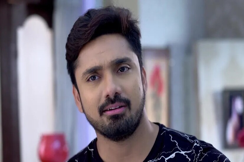 এই মুহুর্তে দর্শকের অন্যতম পছন্দের ধারাবাহিক ‘নিম ফুলের মধু’। আর সেই ধারাবাহিকের কেন্দ্রীয় চরিত্র সৃজন দত্ত ওরফে রুবেল সকলের কাছে খুবই জনপ্রিয়। টিআরপি তালিকায় প্রথম পাঁচেই রয়েছে এই সিরিয়াল। 