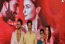 ছবিতে রবি ঠাকুর থেকে বাঙালিকে ব‍্যঙ্গ? জবাবে মত প্রকাশ করলেন অভিনেত্রী চূর্ণী
