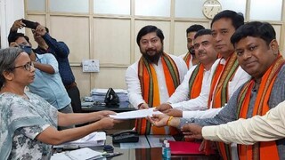 বিজেপির ডামি প্রার্থী এদিনও মনোনয়ন প্রত্যাহার করে নেননি