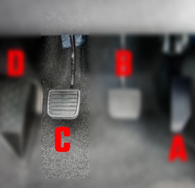 C মানে ক্লাচ প্যাডেল। গিয়ার পরিবর্তন কার সময় ক্লাচ প্যাডেল চাপা হয়। ক্লাচ প্যাডেলে চাপ দিতে হয়। এটি ব্যবহারের জন্য বাঁ পা দরকার। গাড়ি চালানোর সময় বাঁ পা শুধুমাত্র ক্লাচ প্যাডেলের জন্য ব্যবহার করা হয়।